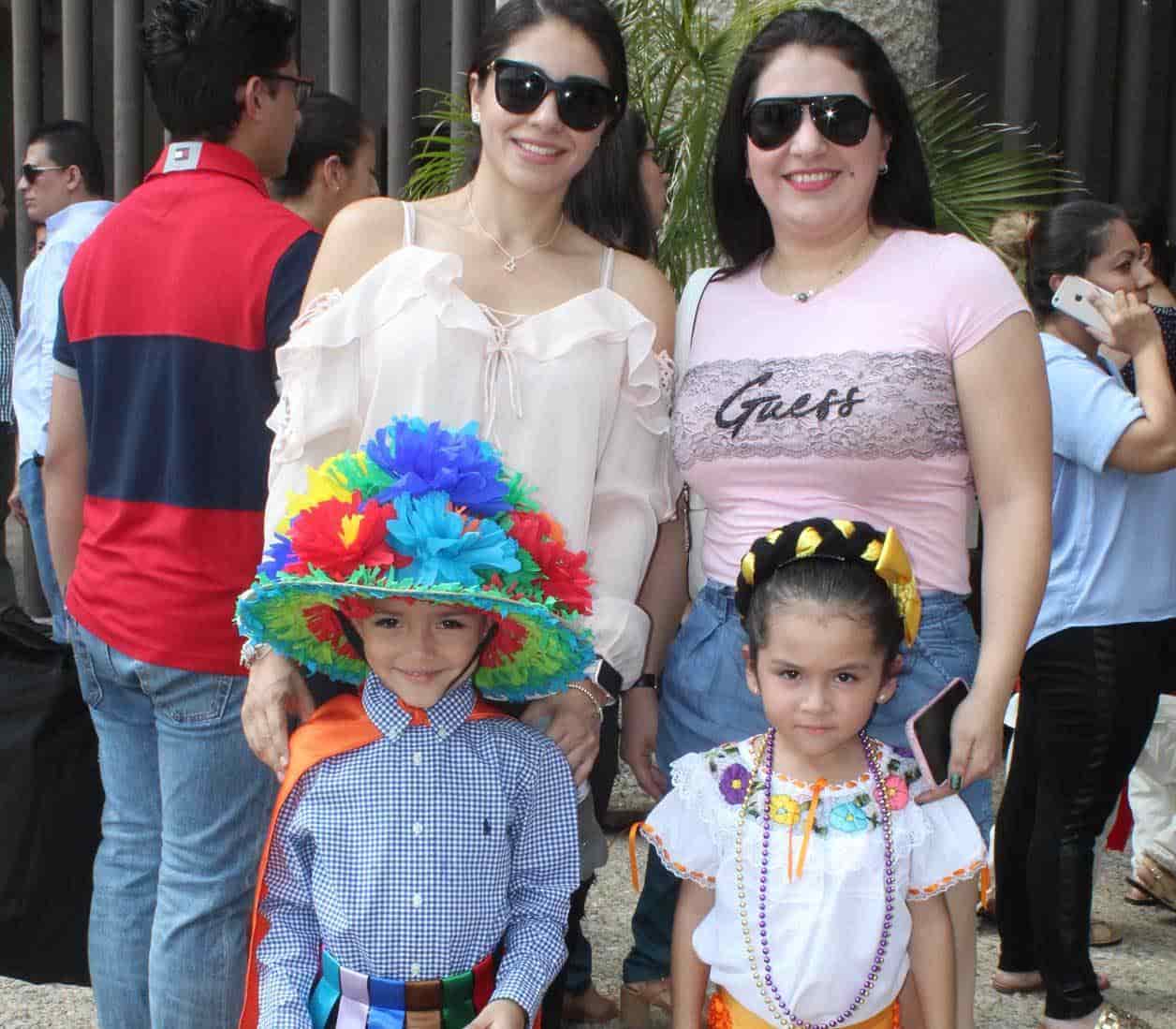 Gaby, Silvia, Luis y Kesia