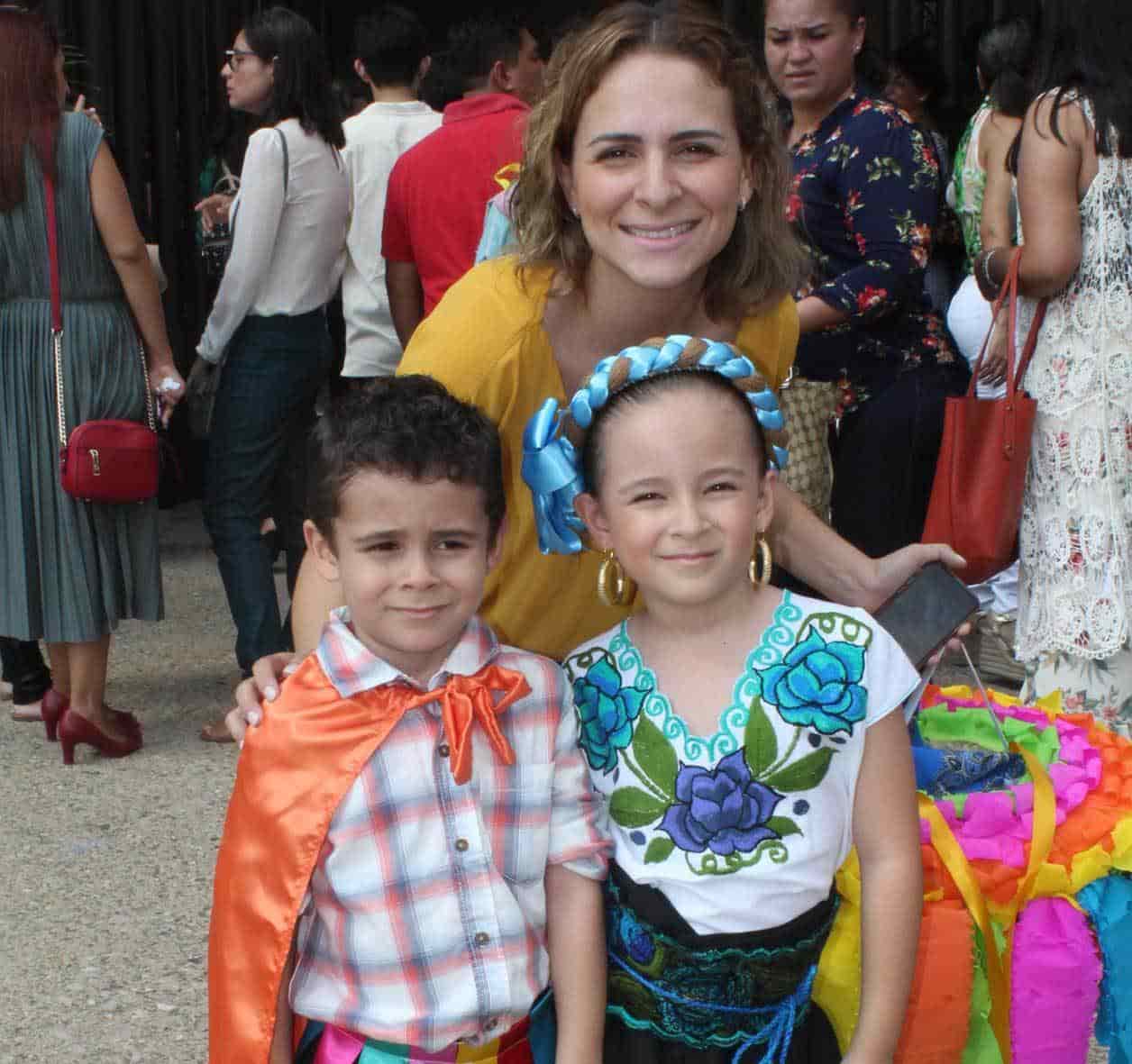 Ana Paulina con sus nin~os