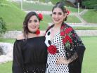 Luz con su hermana