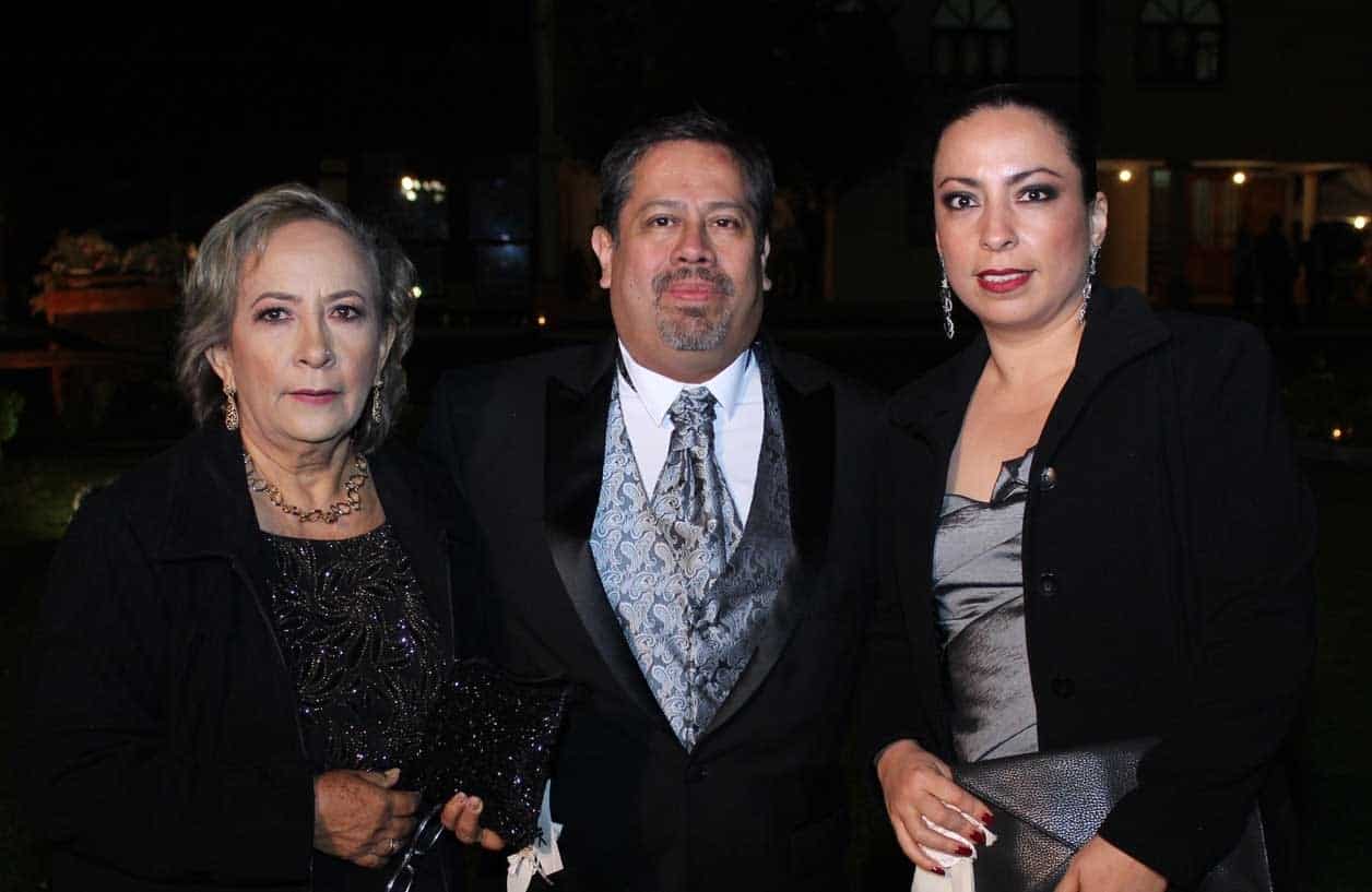 Eufrosina, Rogelio y Mo´nica