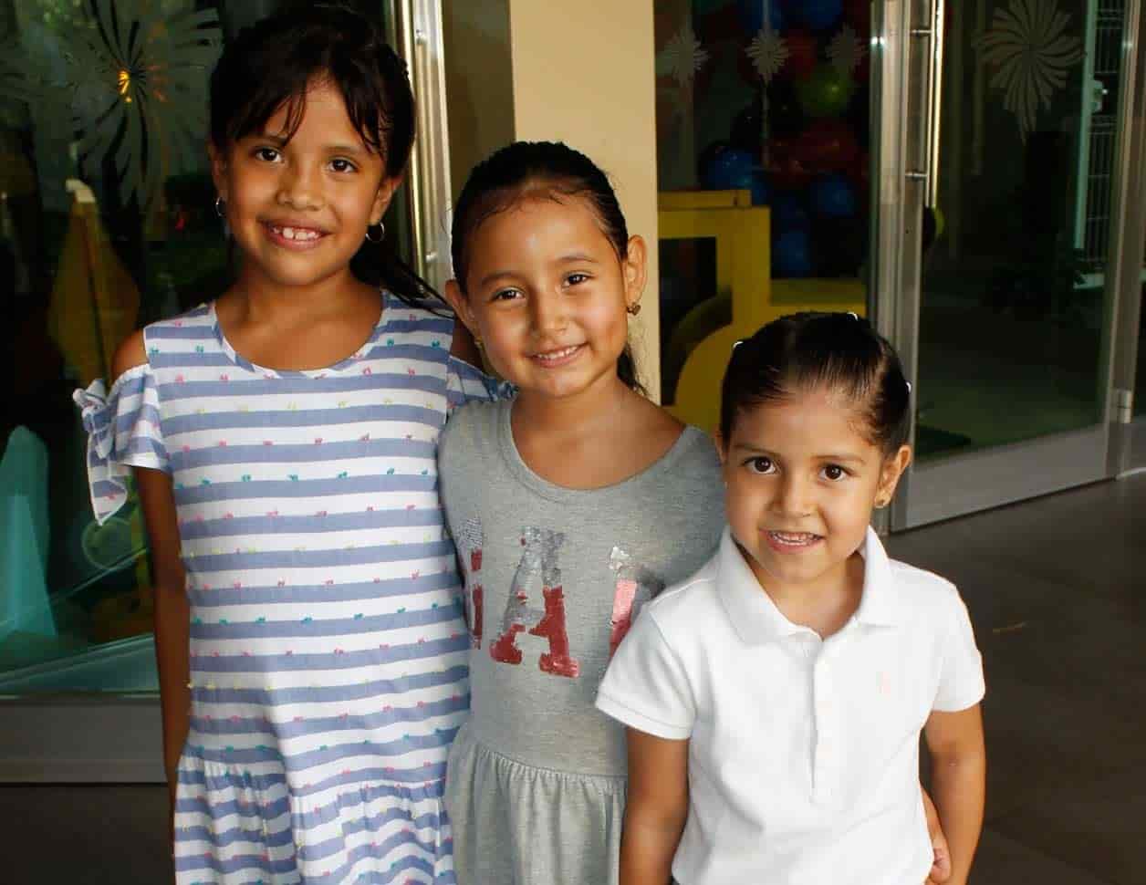 Ana Paula, Andrea y Macarena