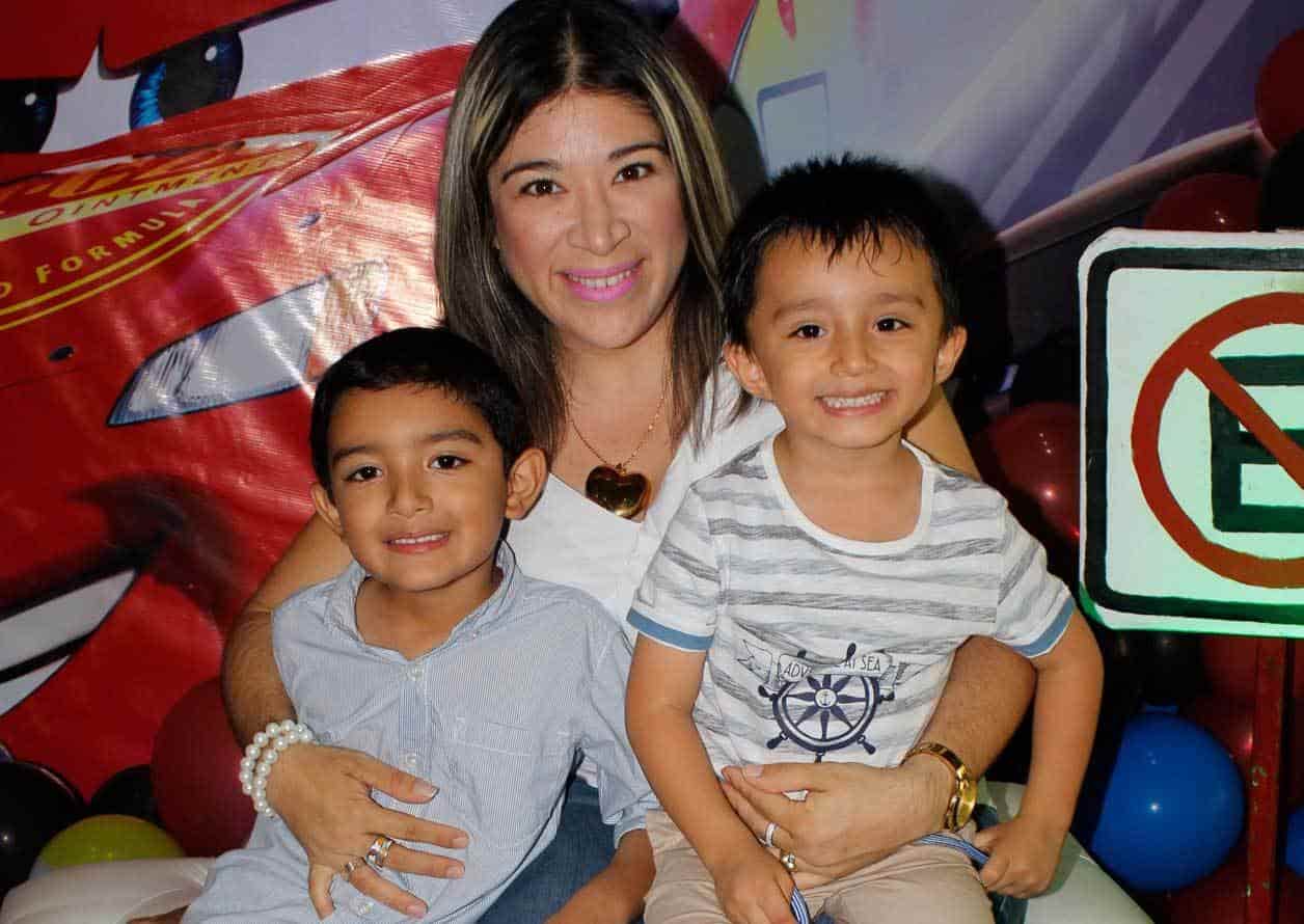 Emiliano, Selene e Iker