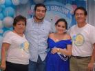 Con los abuelos maternos