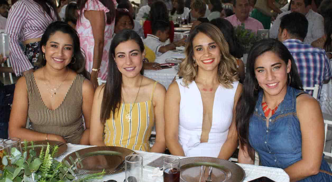 Valeria, Fabiola, Roci´o y Samantha