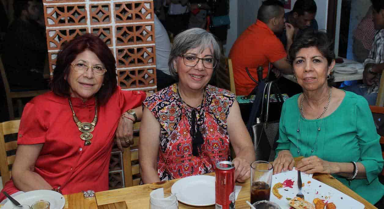 Socorro, Cristina y Lita