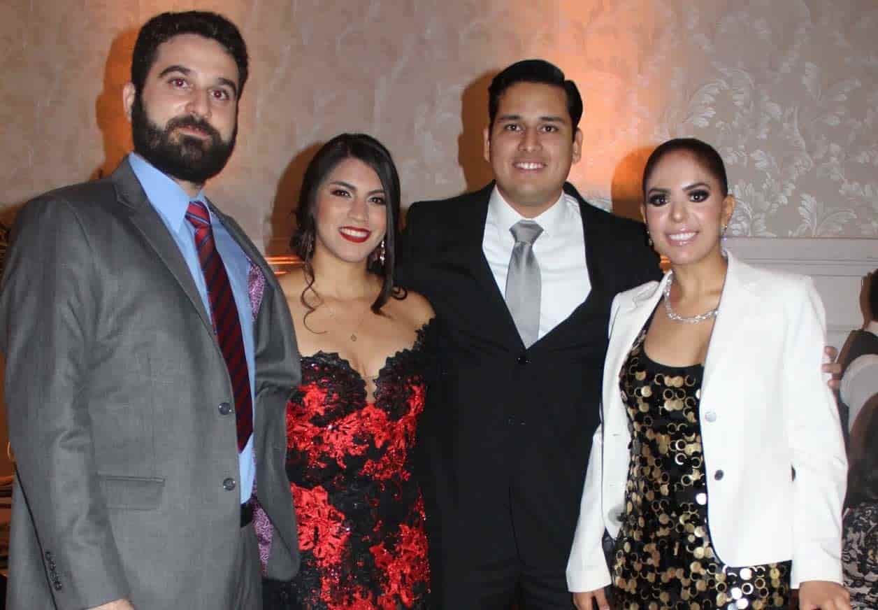 Con una gran compañía