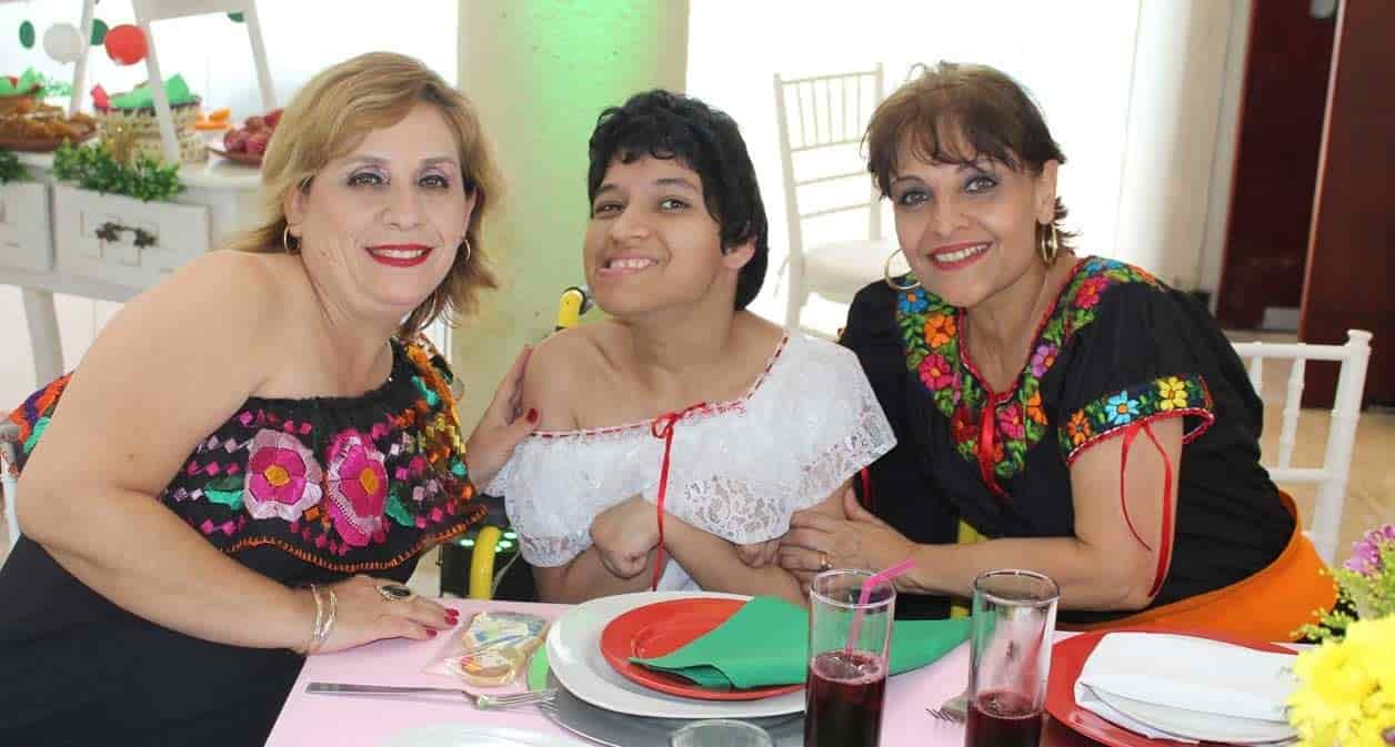 Clara, Mari´a e Iliana