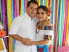 Junto a su esposo