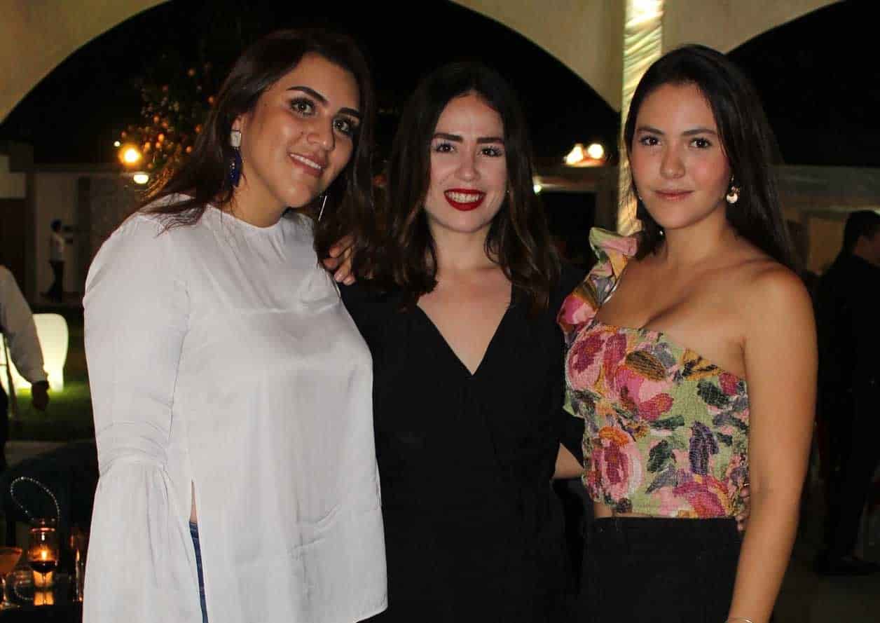 Marcela, Ana Jose´ y Rose