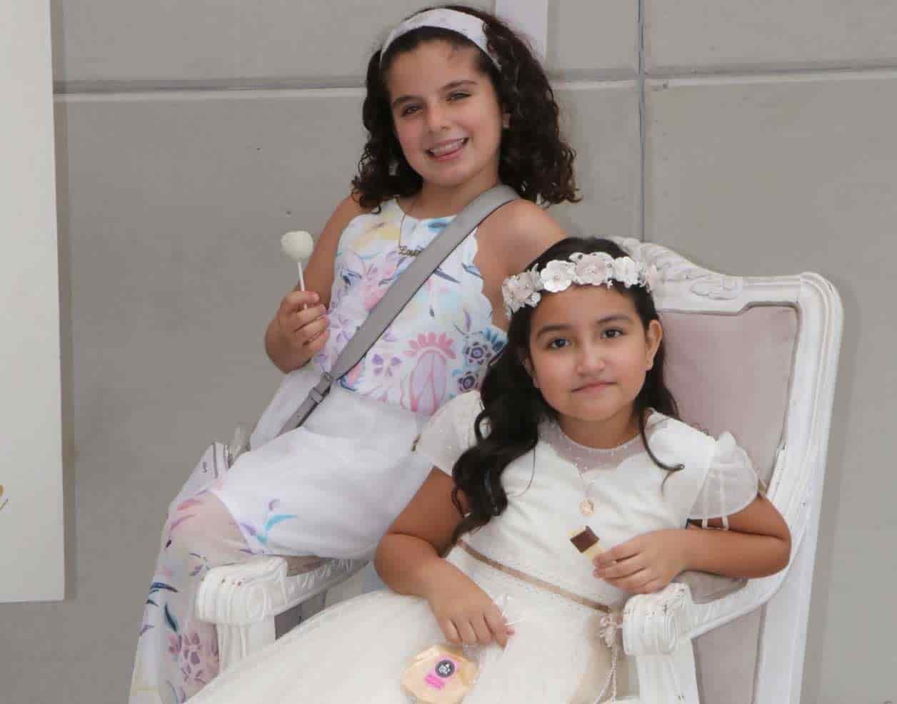 Rebeca y Valentina