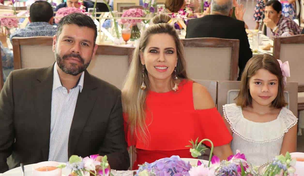 Miguel, Paola y Belén