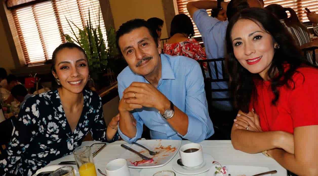 Jessica, Jhonatan y Olga