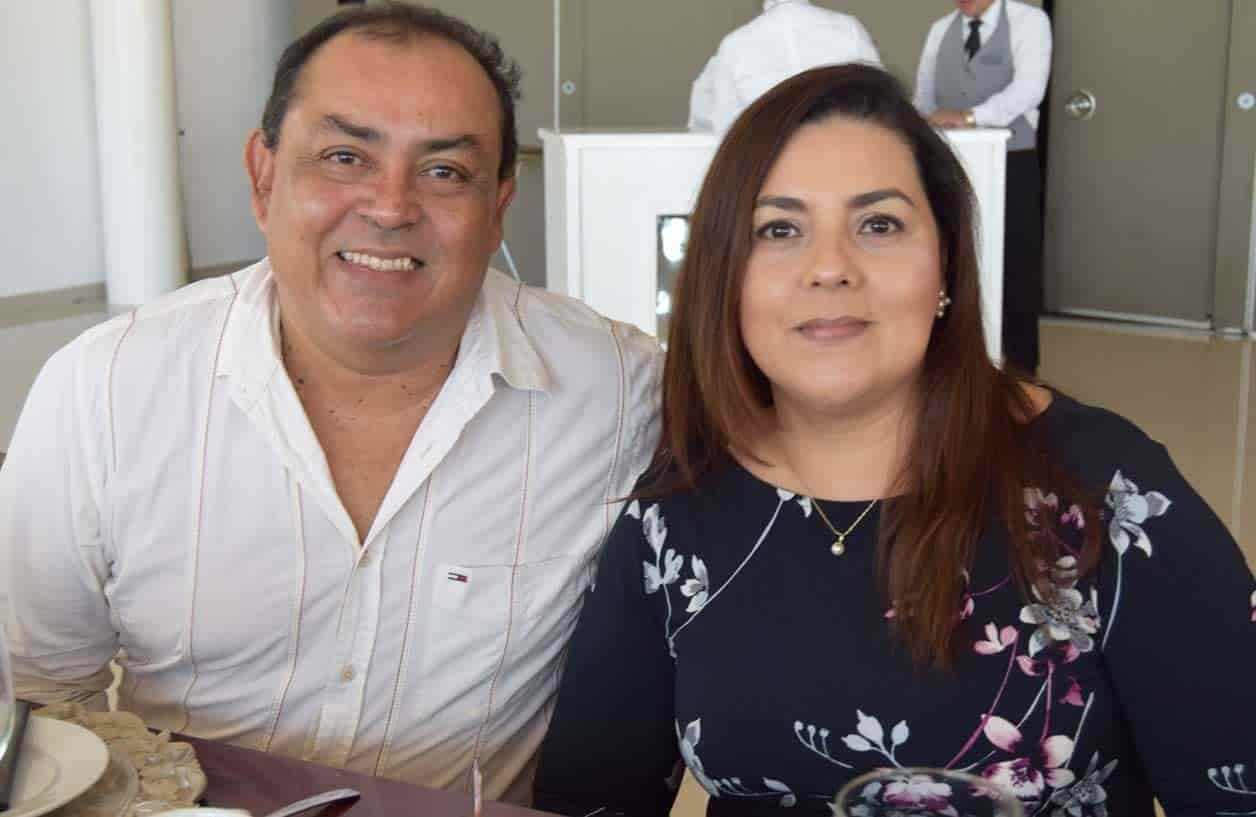 Constantino y Adriana