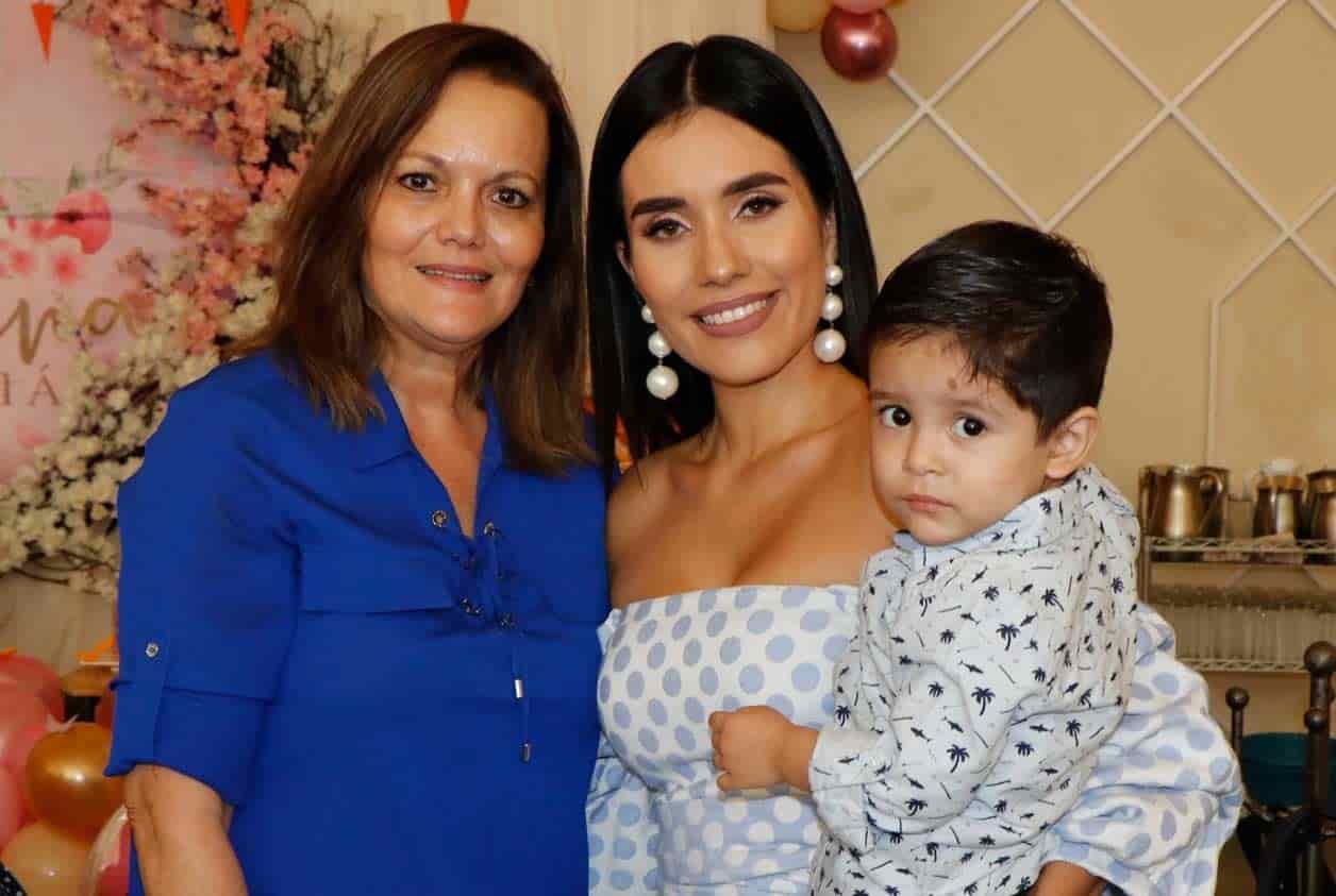 Mo´nica, Tete´ y Nico