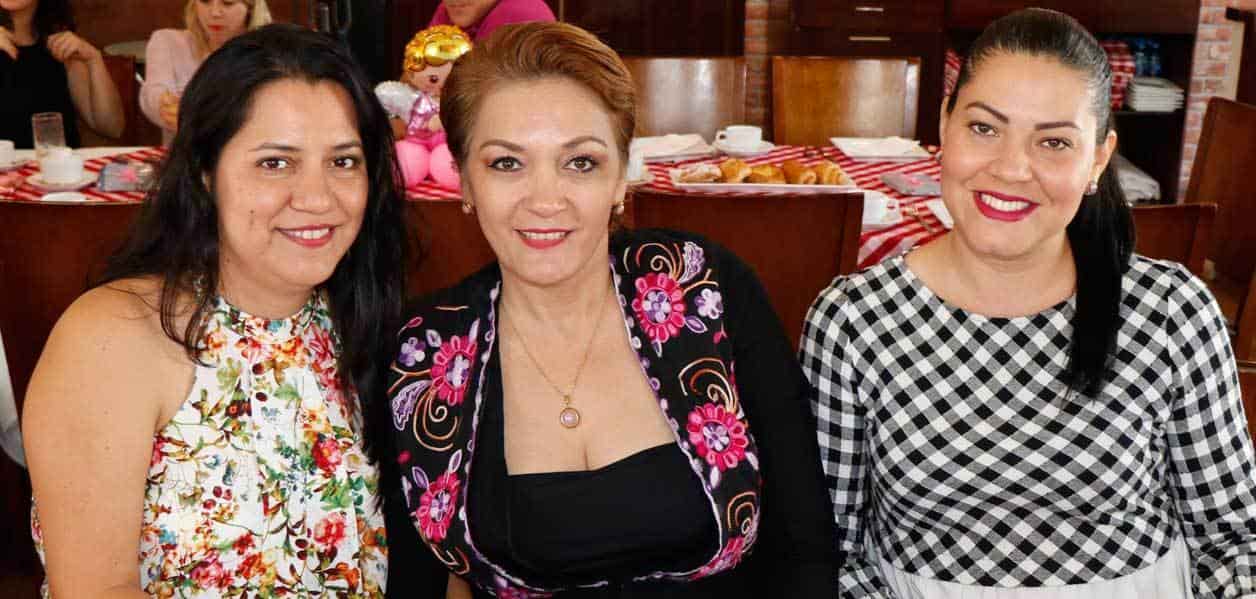 Sandra, Angélica y Bricia