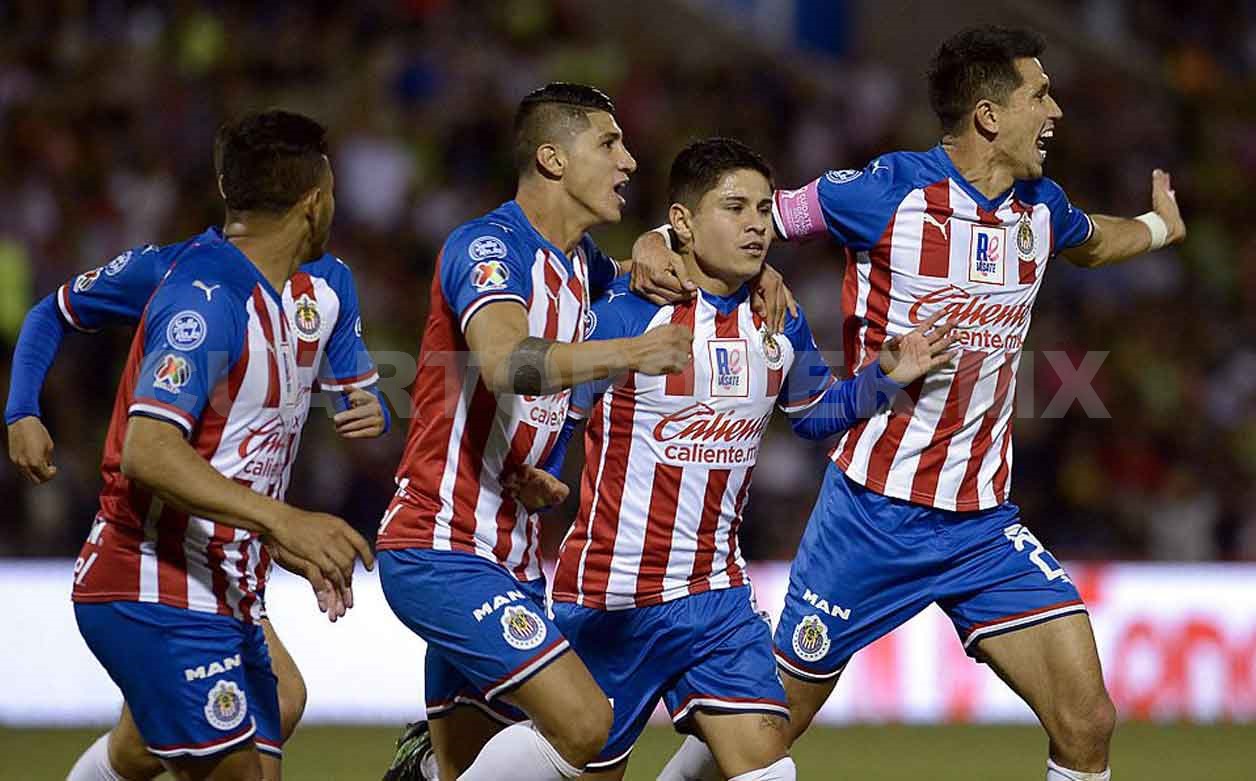 Chivas se mantiene con vida tras vencer a Bravos