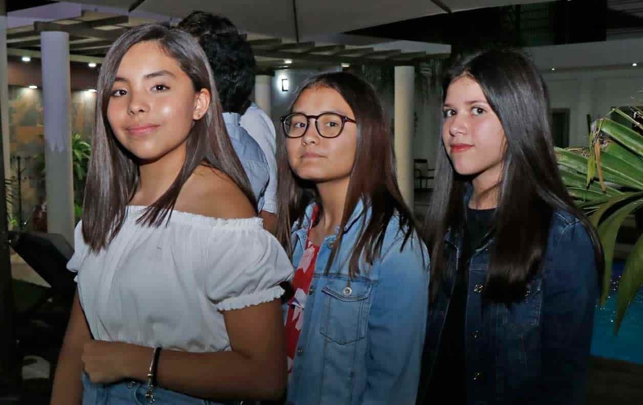 Itzel, Sandra y Mariana