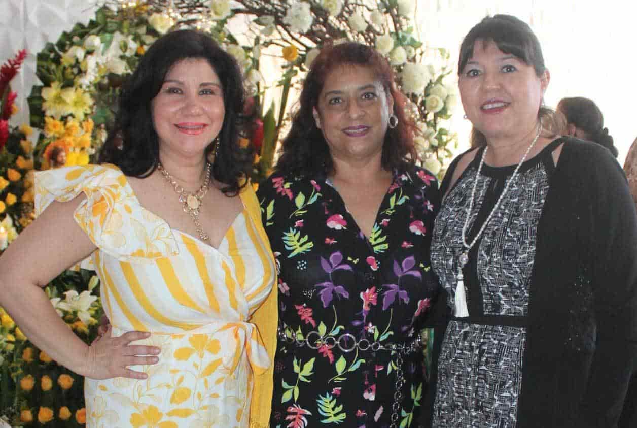 Mari´a Eugenia, Luz del Carmen y Lety