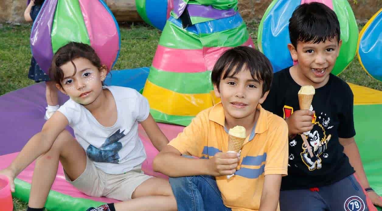 Macarena, Reynol y Fernando