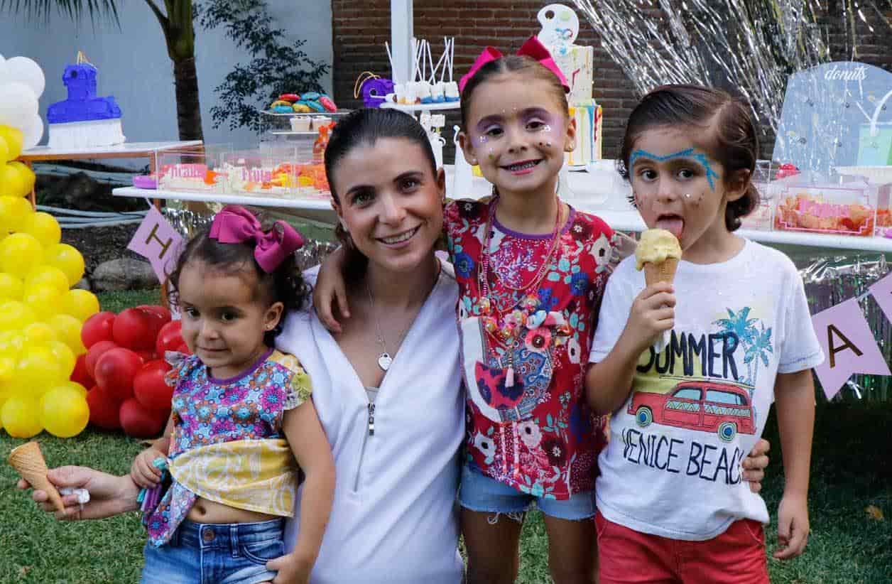 Alessia, Maca, Loretta y Gabriel