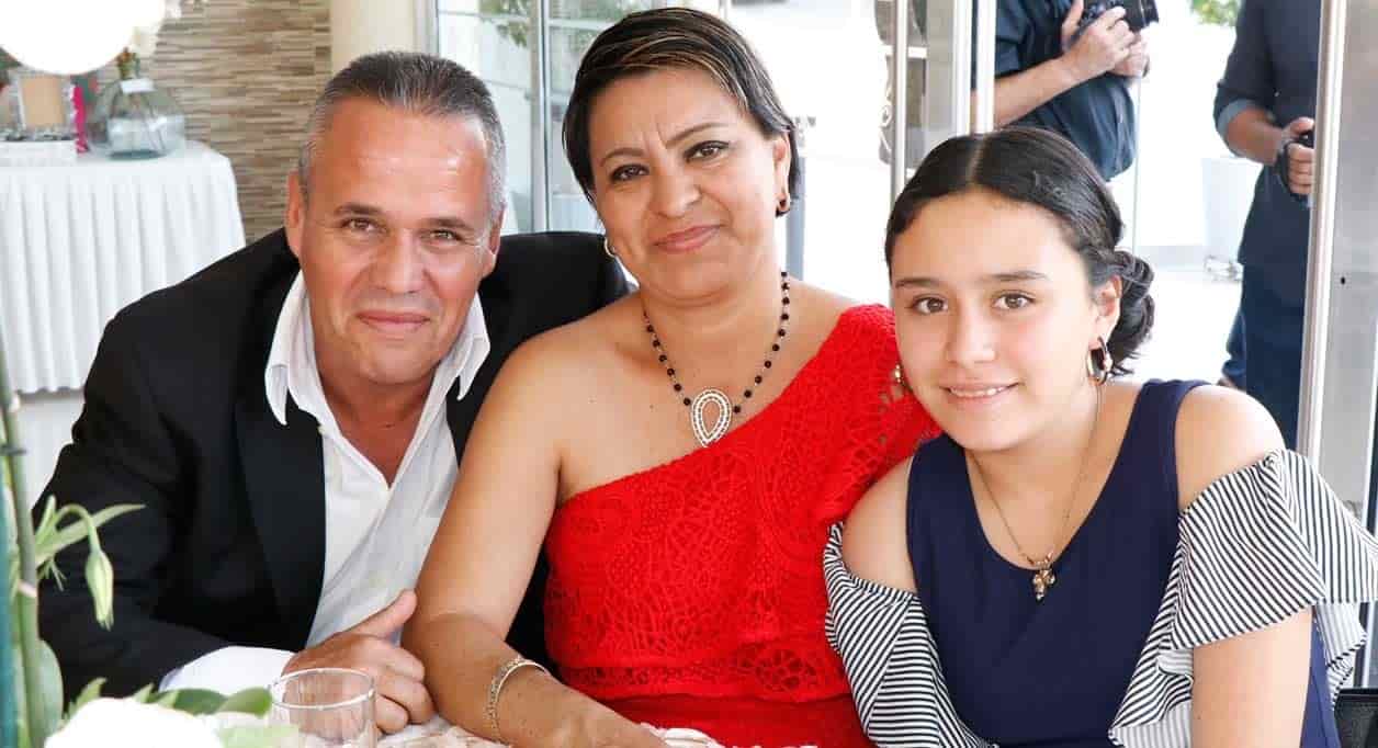 Rene´, Magaly y Renata