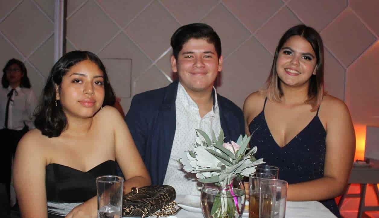 Rosario, Limberg y Montse