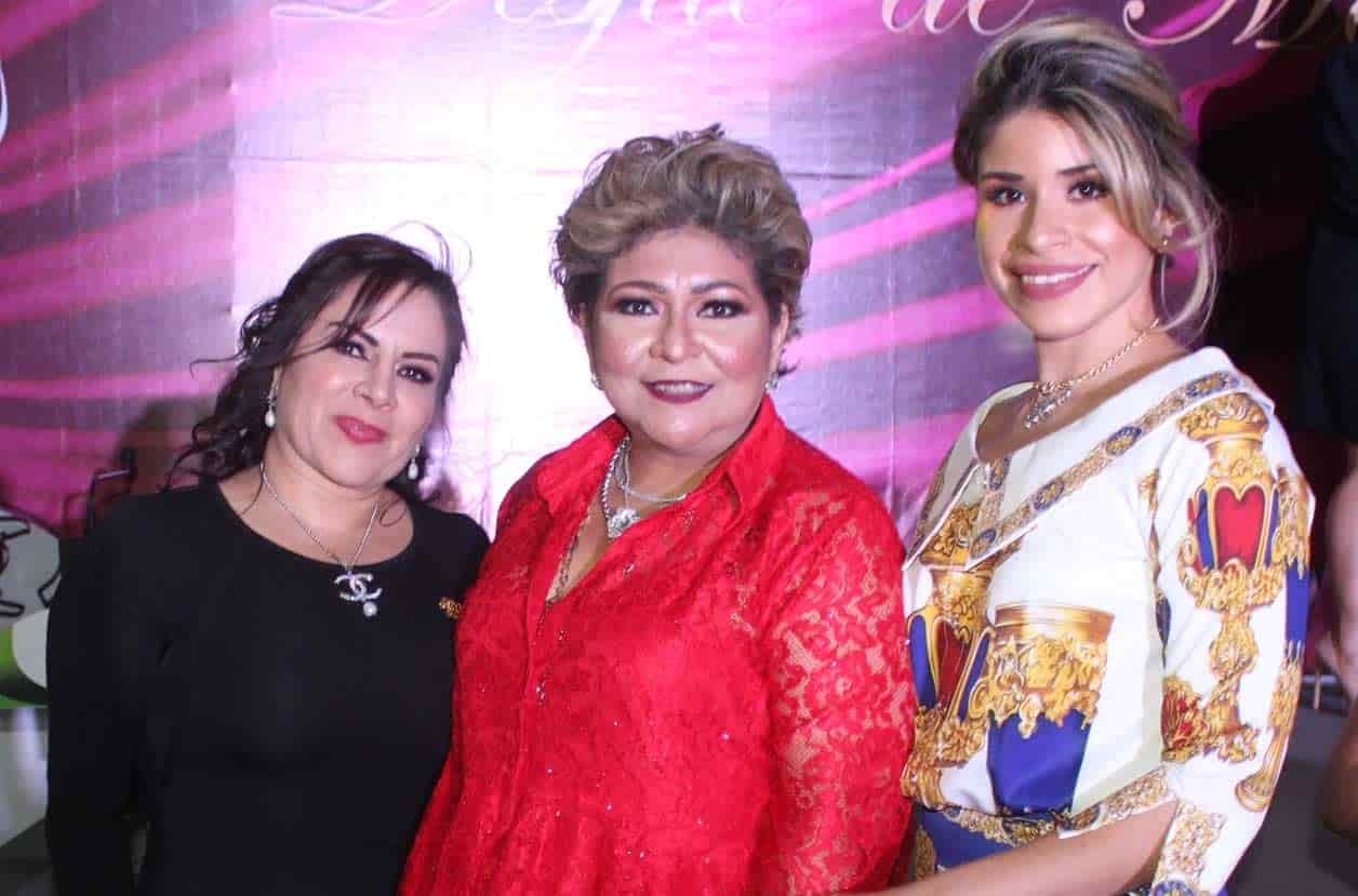 Beatriz, Bety y Alexa