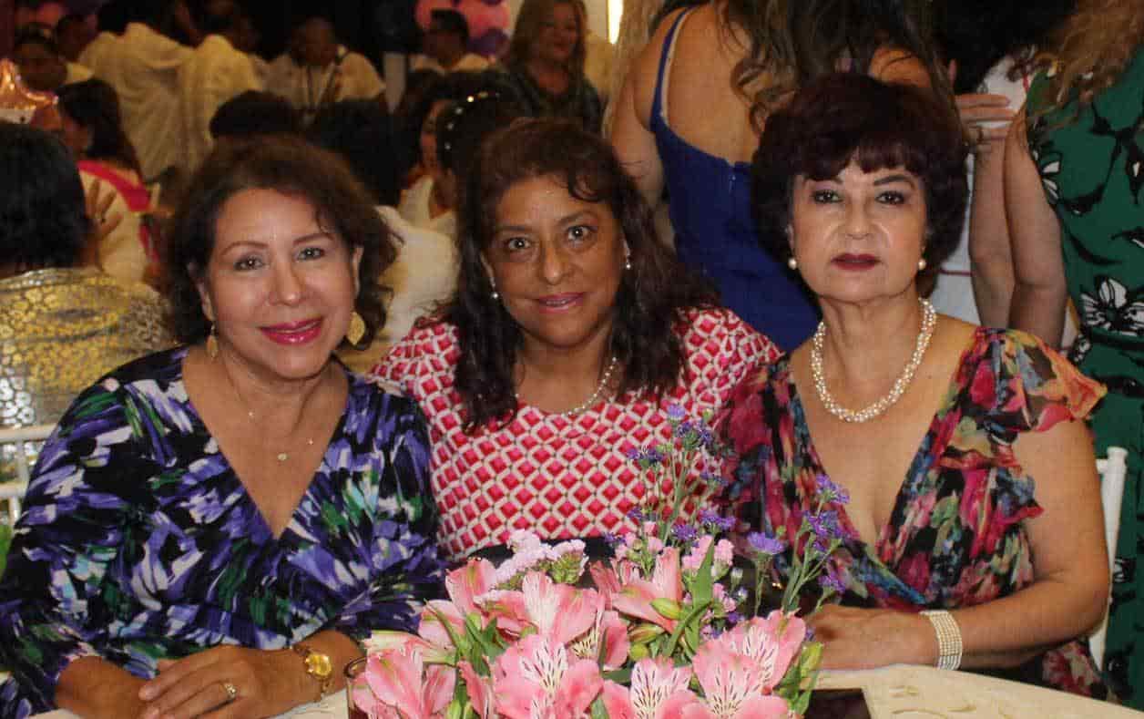 Alva, Luz del Carmen y Conchita