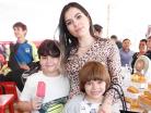 Flor con Rafita y Santiago