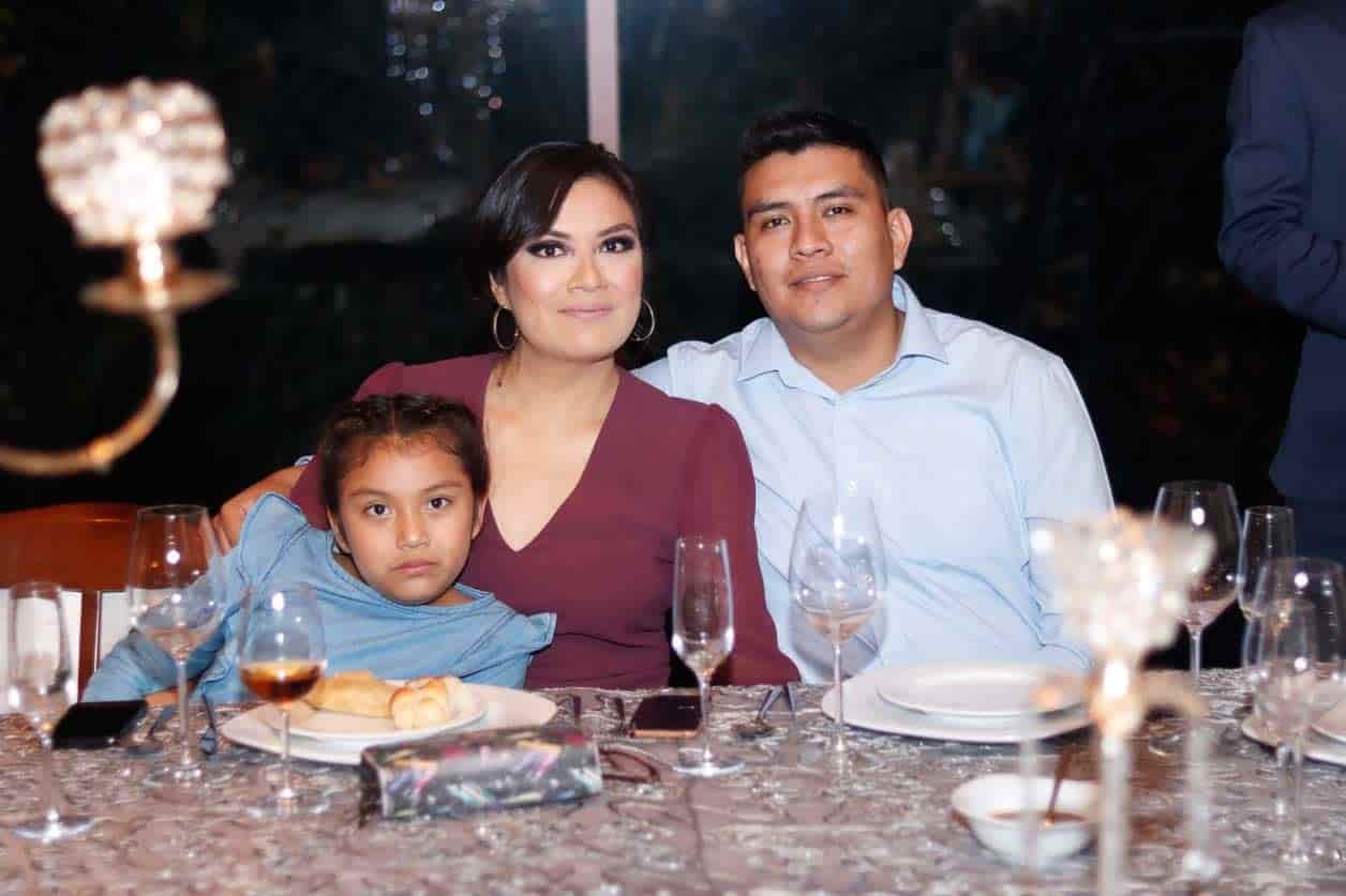 Renata, Claudia y Eliud