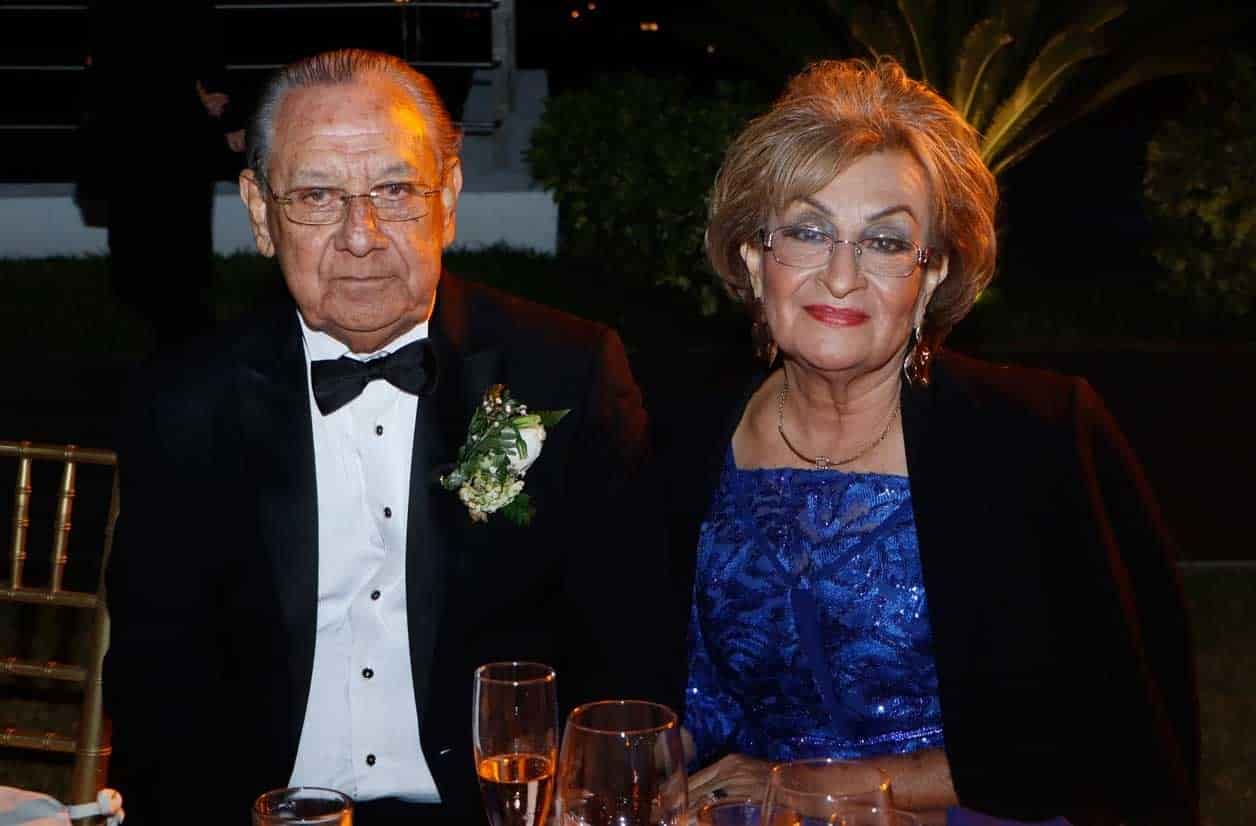 Cándido y Amparo, papa´s de la novia