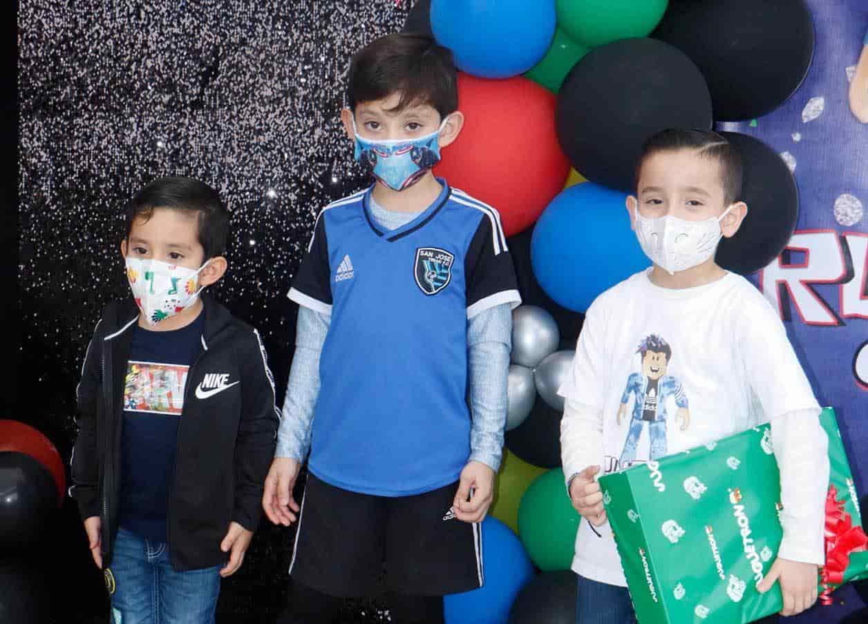 Santiago y Sebastián con Rubén