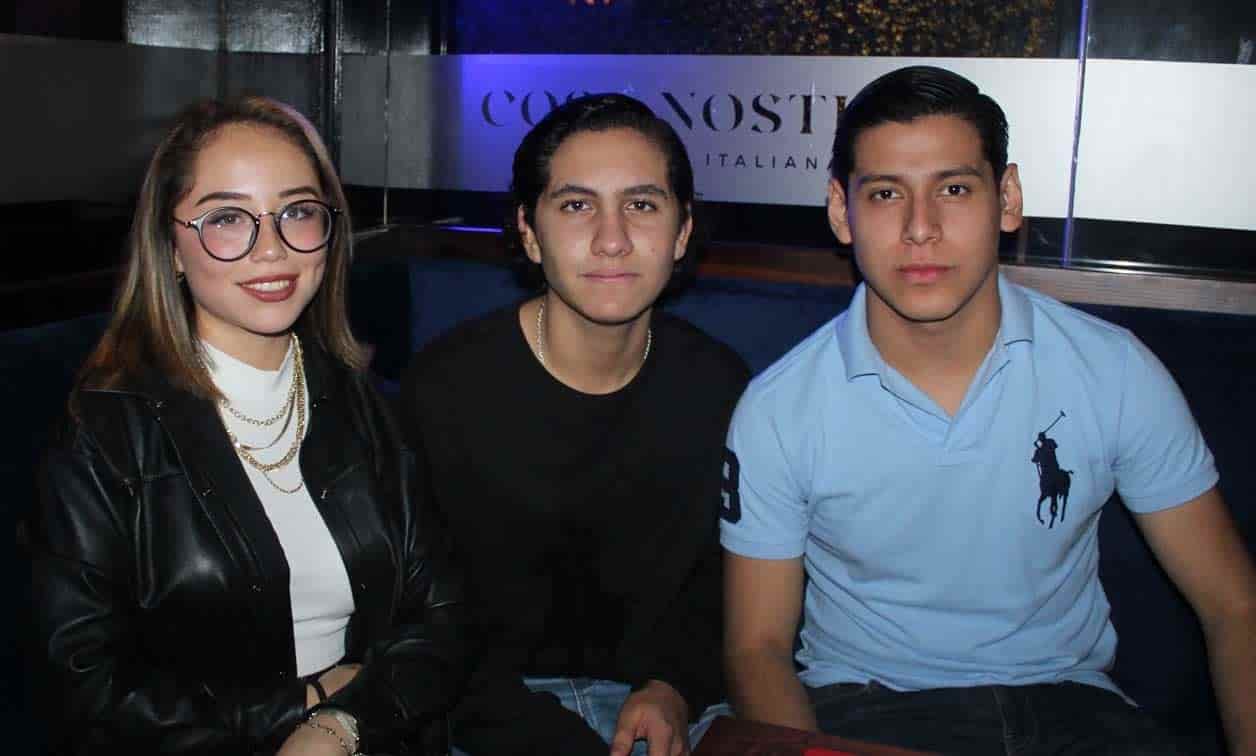 Grecia, Enrique y Roberto