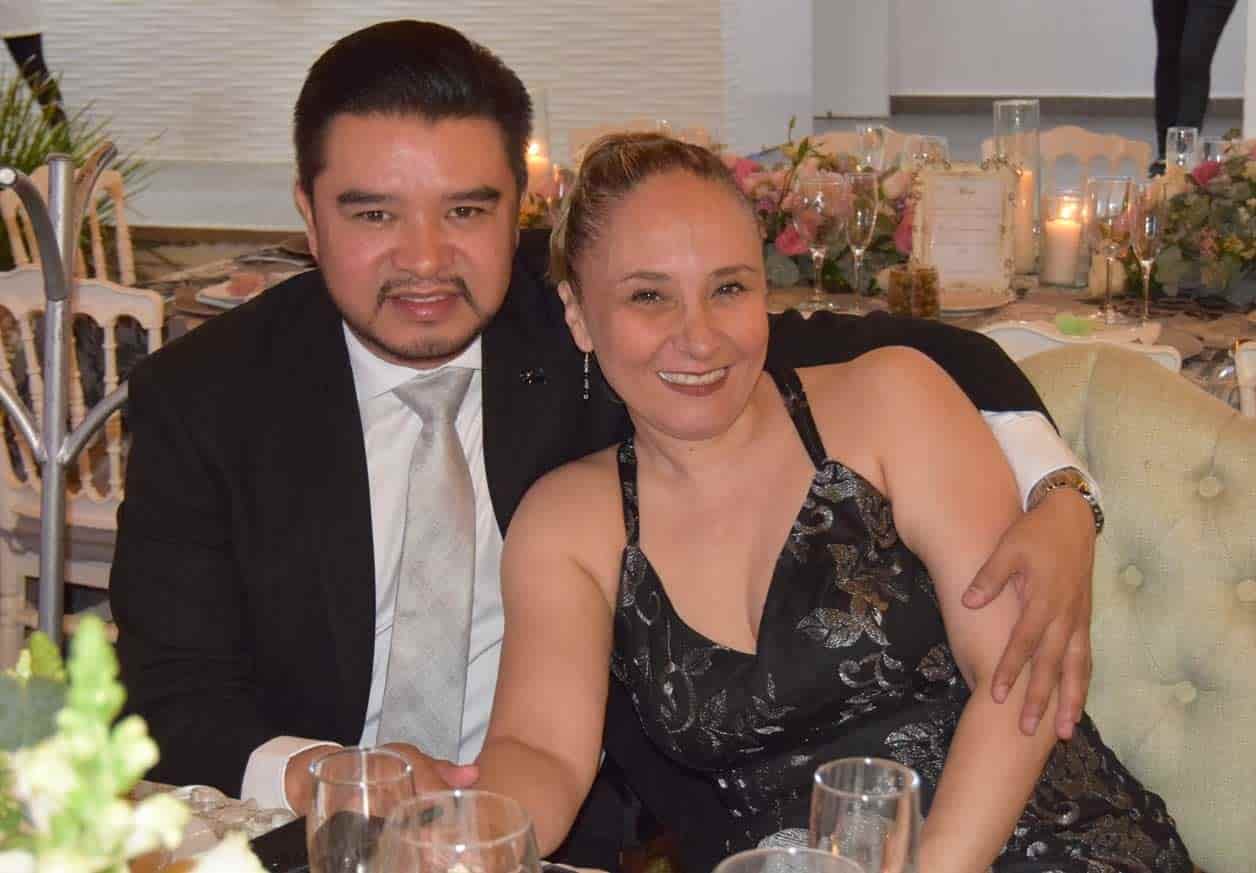 Con la mejor compañía