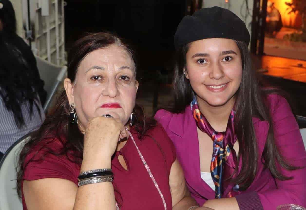 Ana Luisa y Alexandra