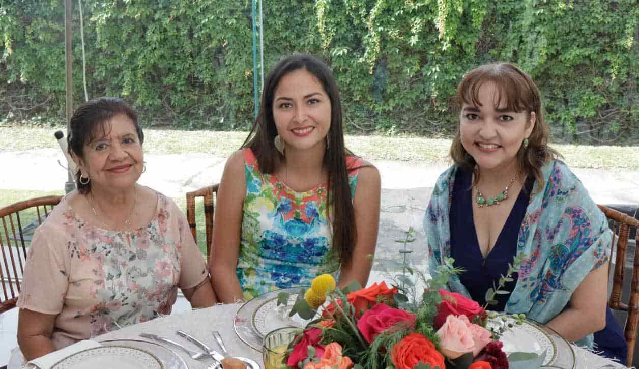 Edilia, Gabriela y Liliana