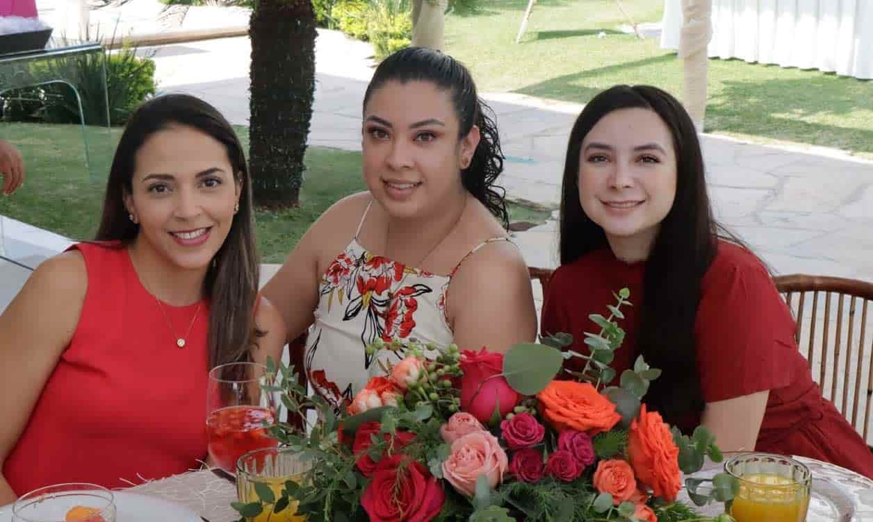 Isabel, Tania y Alejandra