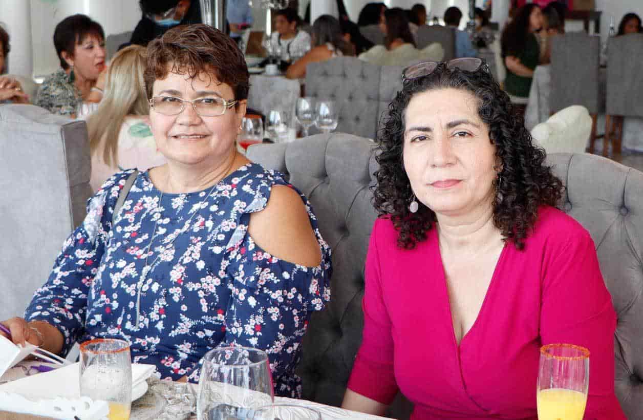 Compartieron amena plática