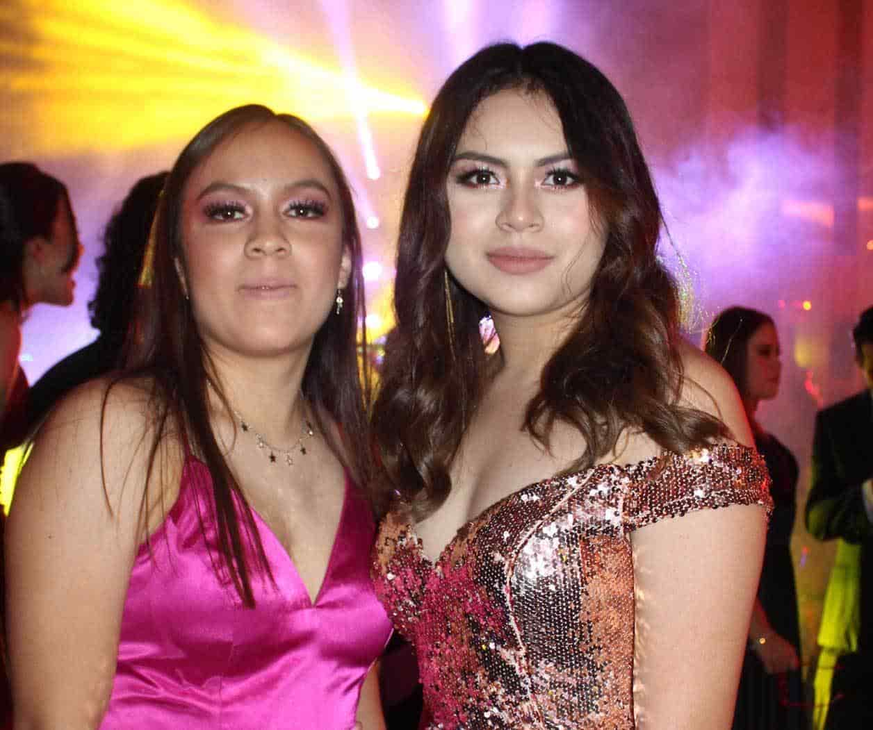 Ximena y Karla