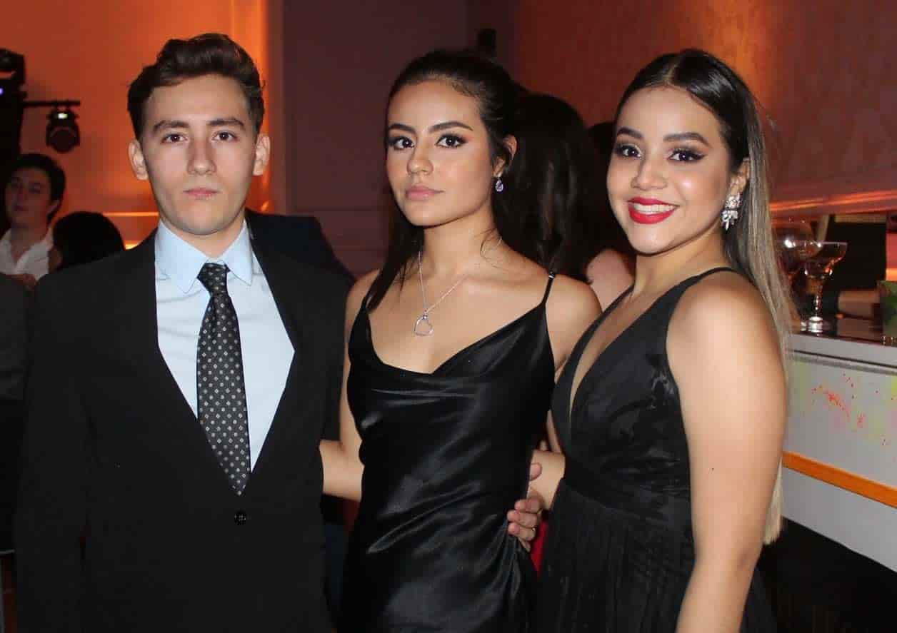 Carlos, Viviana y Angelina
