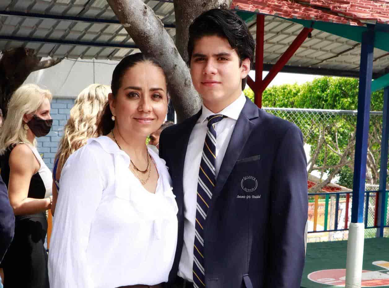 Antonio con su mama´