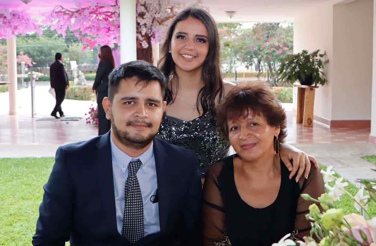 Ivan, Gloria y Lizete