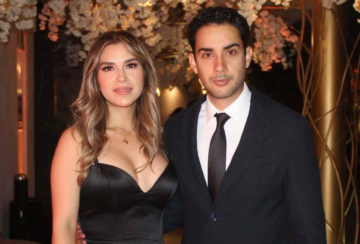 Con la mejor compan~i´a