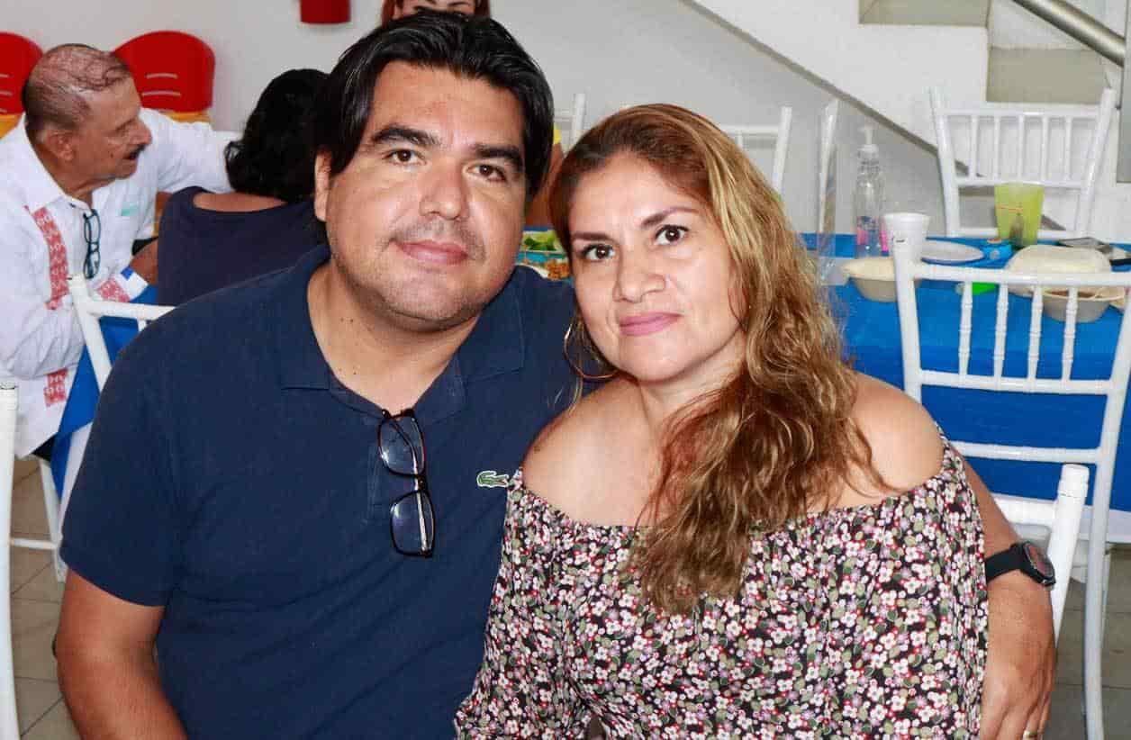 Mario y Lupita
