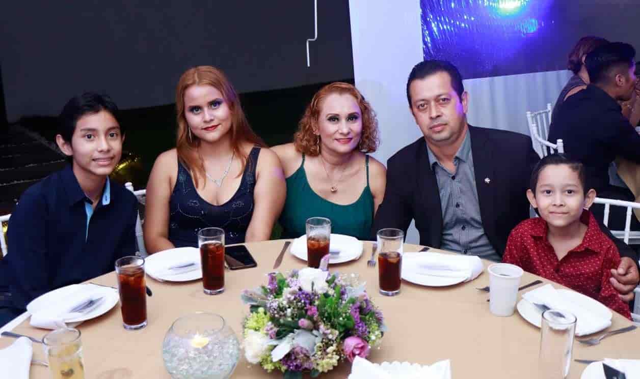 Fam Cantoral Lara