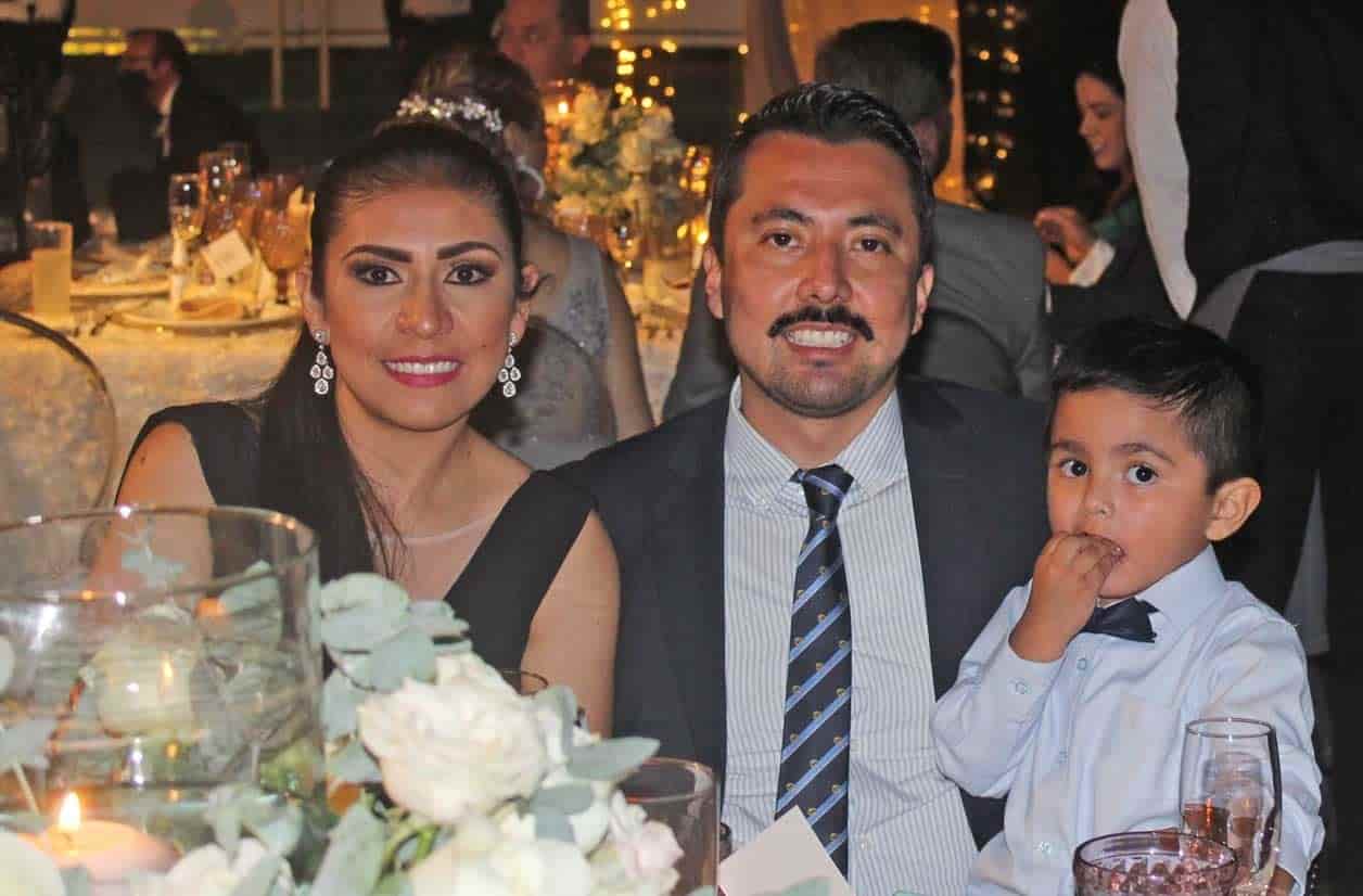 Vero´nica, Óscar y Jose´ Alejandro