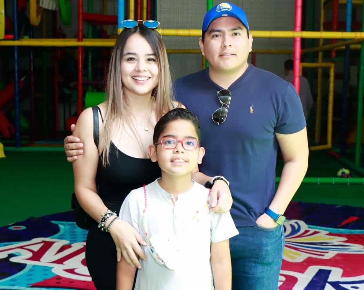 Ana, Tadeo e Isabella