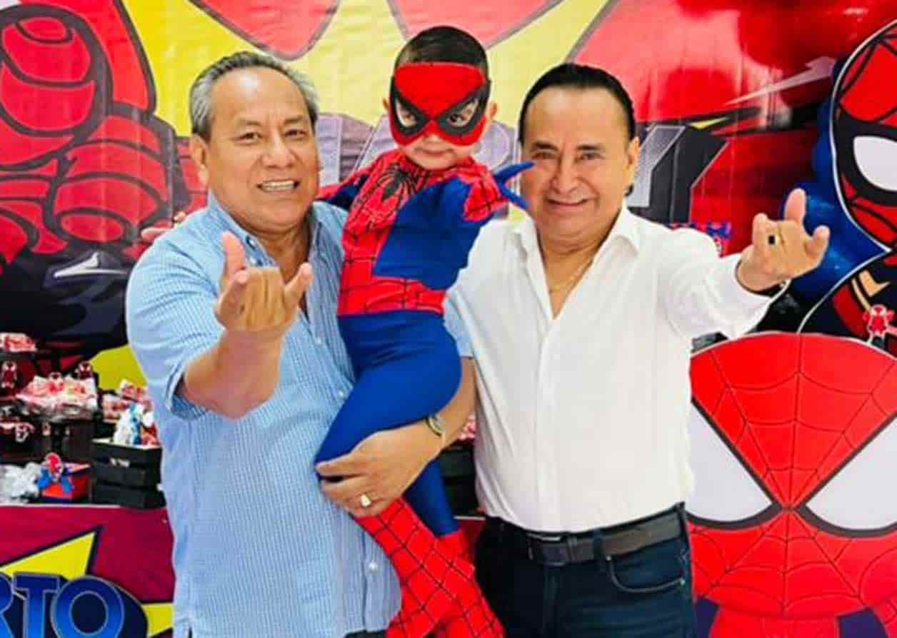 Julio, Robertito y Roberto