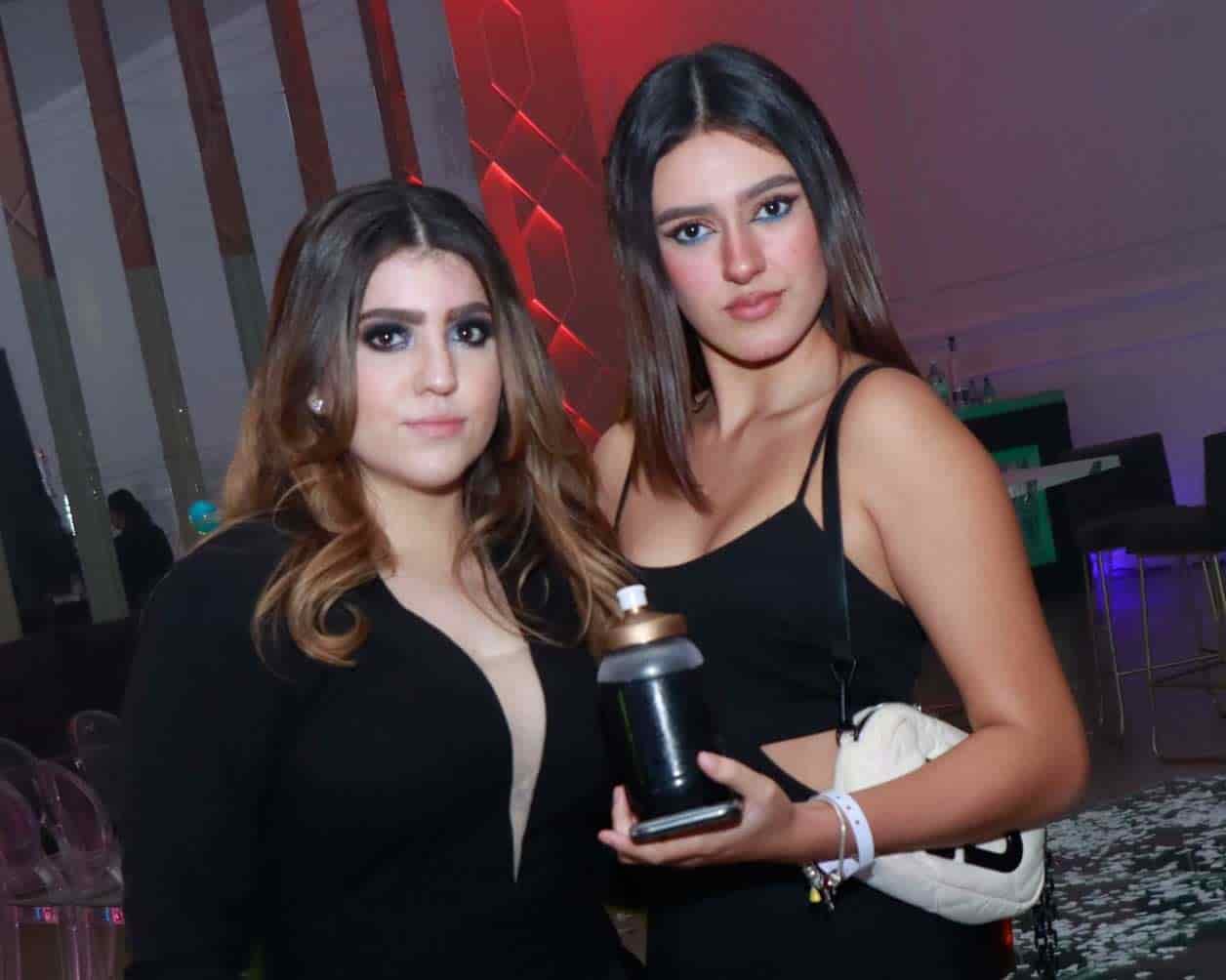 Lorena y Nicole
