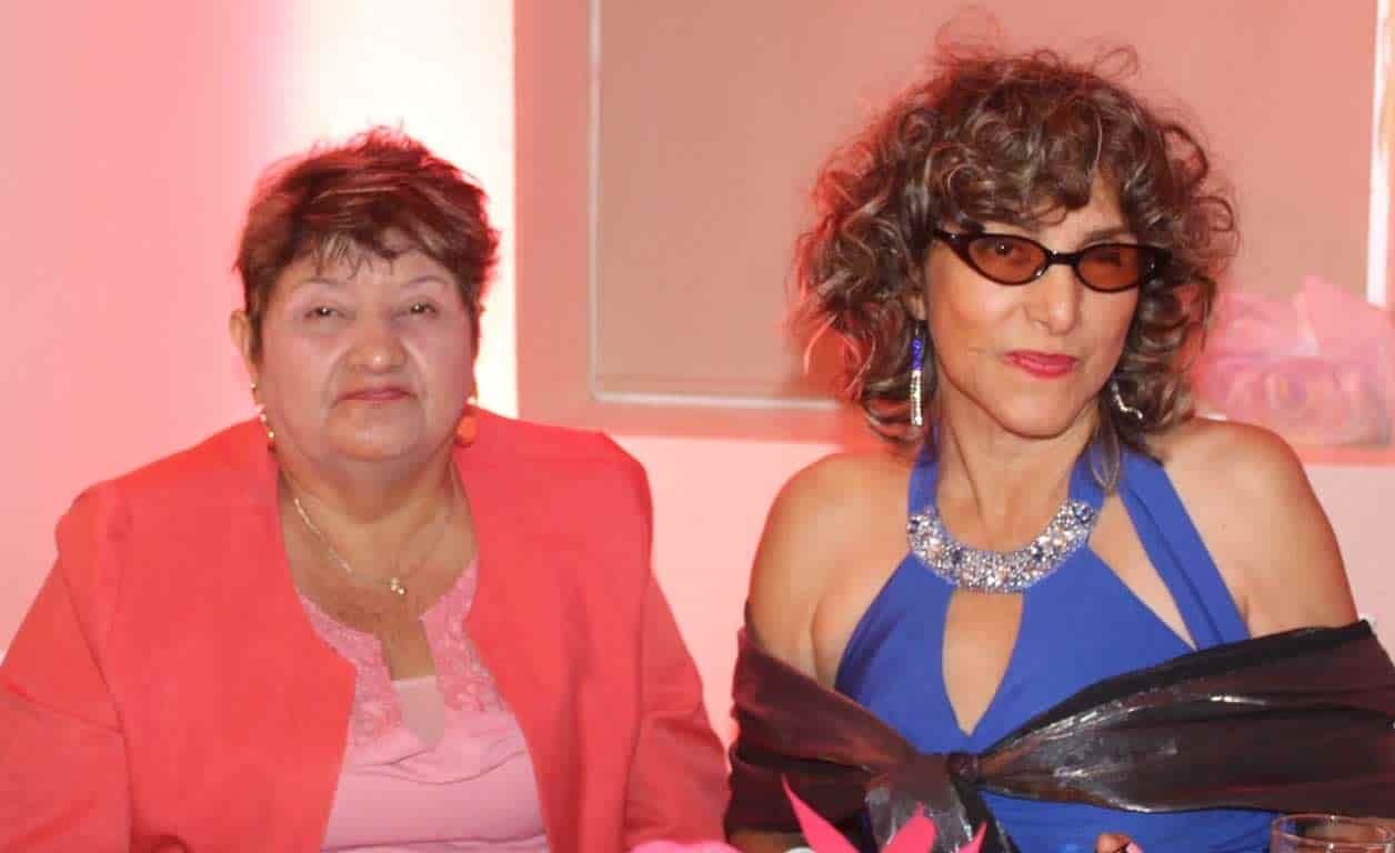 A´ngeles y Mari´a de los A´ngeles